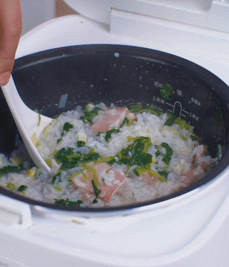 煮好時加白胡椒適當調味。